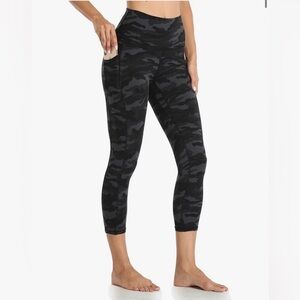 Leggings Women High Waist Yoga Capris 21 Pocket grey camo buttery soft
